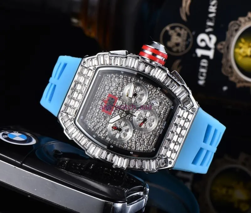 2021 3A Men Fashion Sport Watch Shinning Watches Stainless Steel Diamond Iced Watches All Dial Work Chronograph Rubber Strap R-mal273z