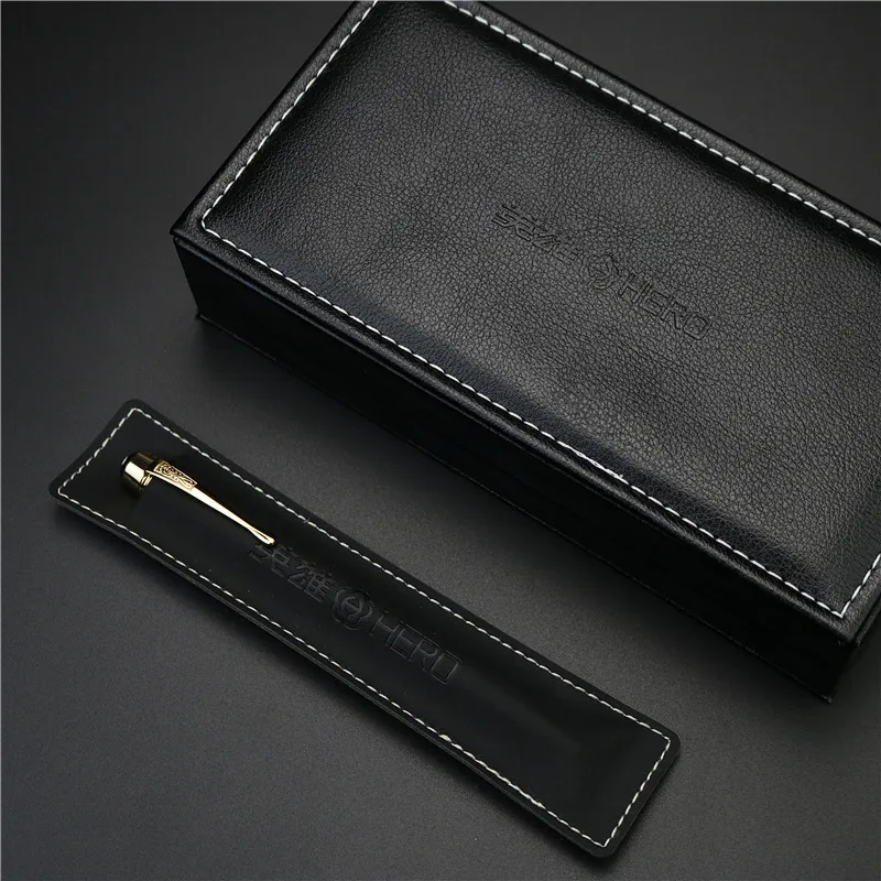 Stylo plume de haute qualité deux boîtes différentes emballage stylo à encre en métal capuchon doré bureau école écriture 201202