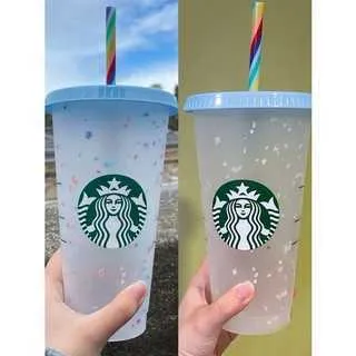Återanvändbar Starbucks Tumbler Färg Byte Konfetti Kall Kopp Rainbow Straw With Lock Plastic Cup Fl oz