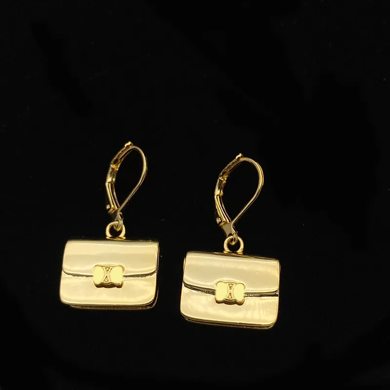 Designer halsband uppsättning örhängen för kvinnor Luxurys designers guldväska halsband brev örhängen mode jewerly gåva med charm d2202181z