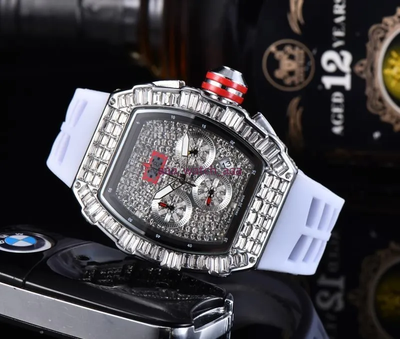 2021 3A Men Fashion Sport Watch Shinning Watches Stainless Steel Diamond Iced Watches All Dial Work Chronograph Rubber Strap R-mal273z