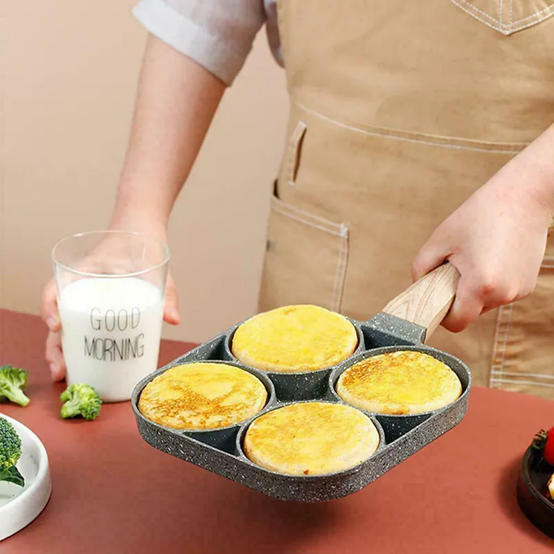 Neue 4-Loch-Omelettpfanne für Burger-Ei-Schinken-Pfannkuchen-Hersteller Holzgriff Bratpfanne Heißes Frühstück Grill Wok Kochtopf Dropshipping 201223