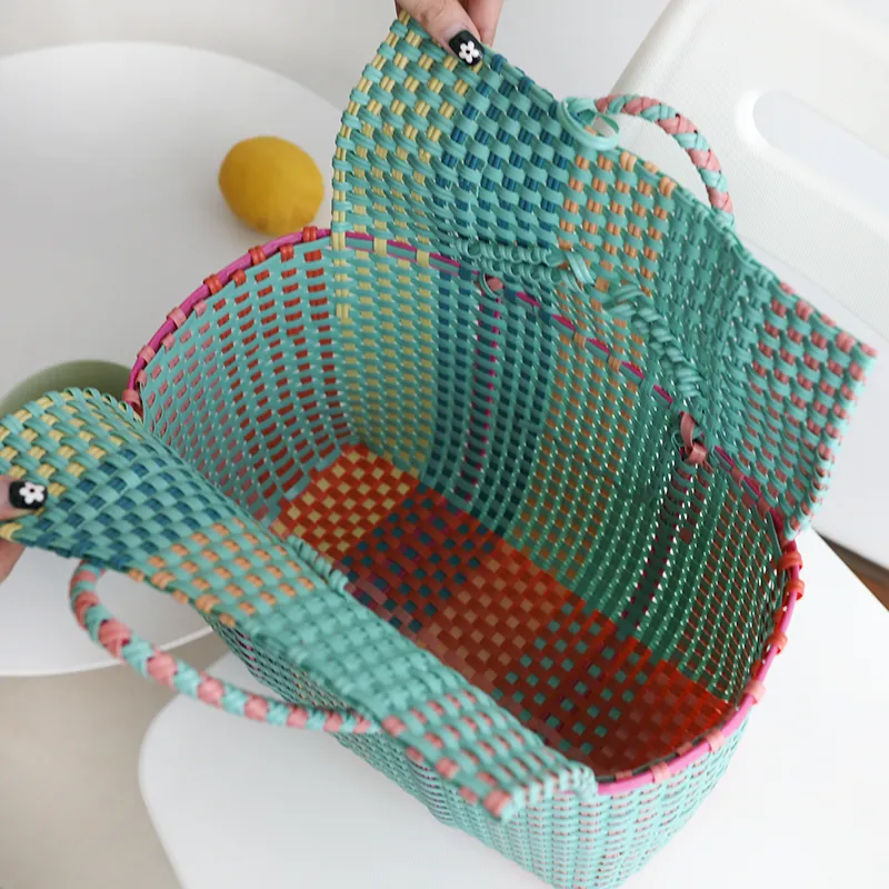 Kvinnor Weave Beach Woven Bucket Casual Handväskor Väskor Populära Mottagning av plastkorg Shopping Tote Storage Bag94128642951481