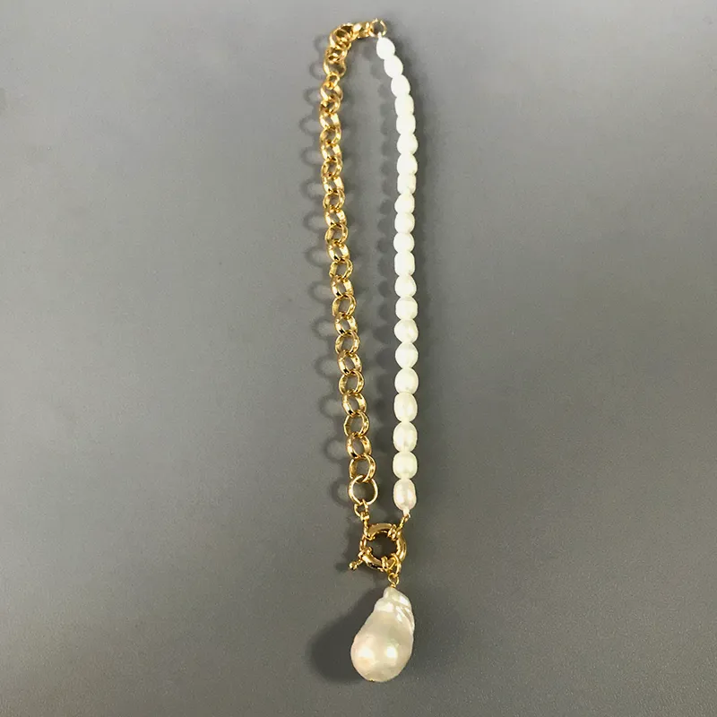 collar con colgante de perlas barrocas naturales para mujer, cadena de color dorado punk con perlas de agua dulce, diseño asimétrico, joyería larga 0927295j