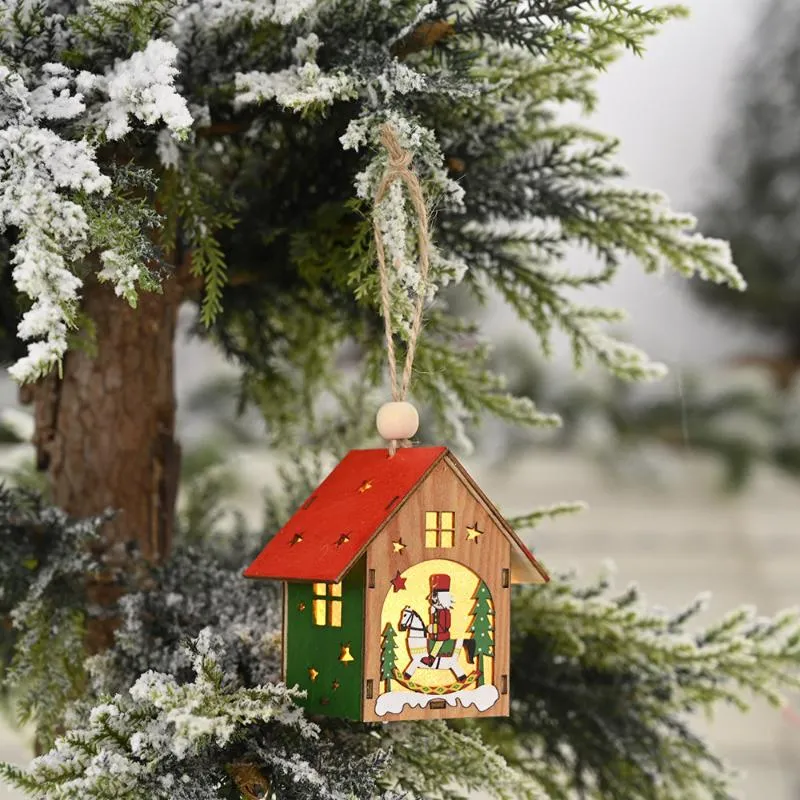 Décorations de Noël Fête de Noël Maison LED Lumière Maison en bois Casse-Noisette Soldat Arbre Suspendu Pendentif Enfants Jouet Année 2021223h