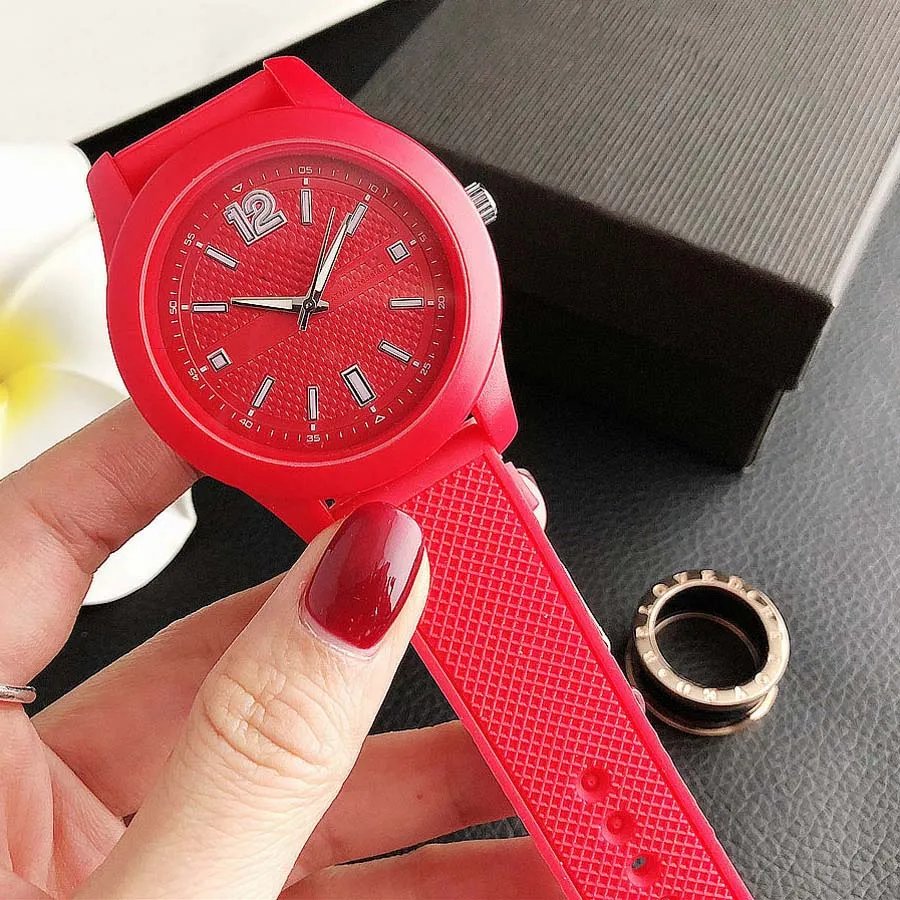 Orologi da polso al quarzo in coccodrillo donna uomo unisex con quadrante stile animale cinturino in silicone orologio LA12298z