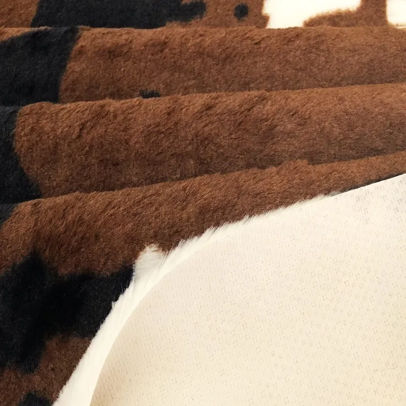 OIMG Cowhide Rug hide Carpets for living Room Bedroom Polyester Home Decorative Hand Wash Morden Skin Fur Furry Mat 220301