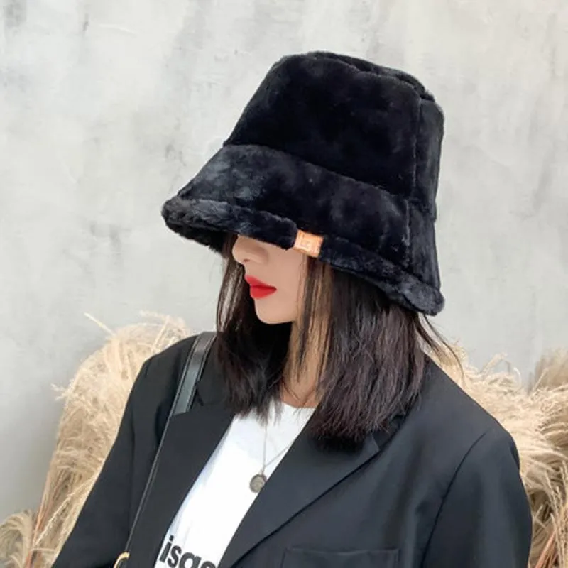 푸스 버킷 모자 겨울 여자 두꺼운 인공 밍크 헤어 베이지 색 따뜻한 여성 디자이너 피쉬 맨 푹신한 봉제 봉제 2020196f