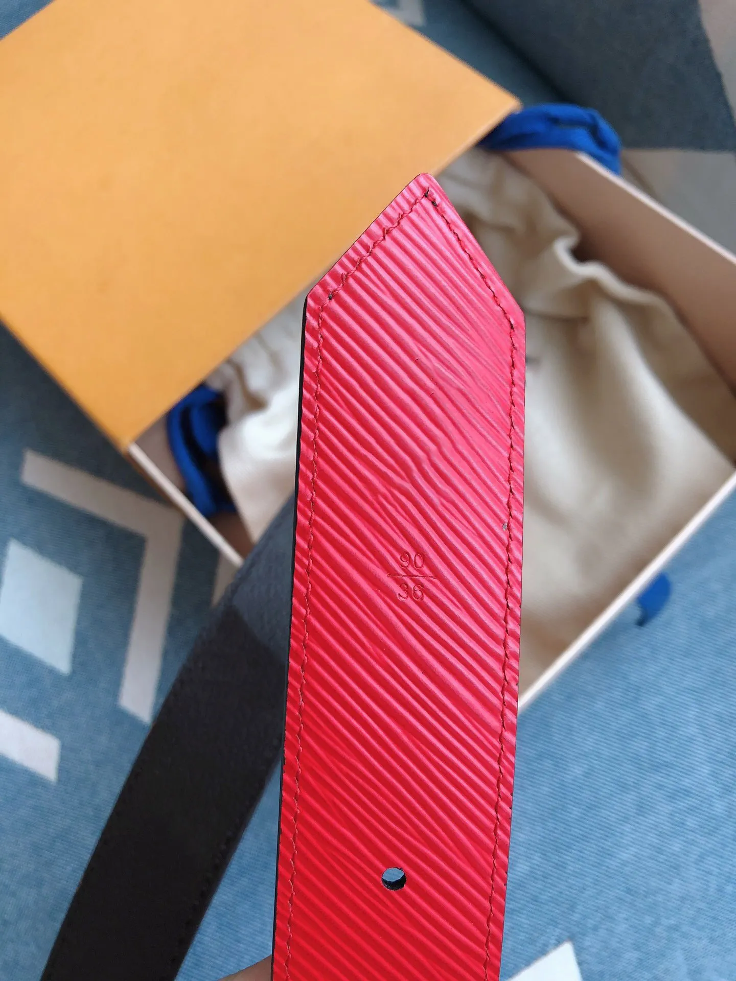 Marque de qualité de la mode Généralités en cuir véritable ceinture avec des hommes de créneurs de boîte