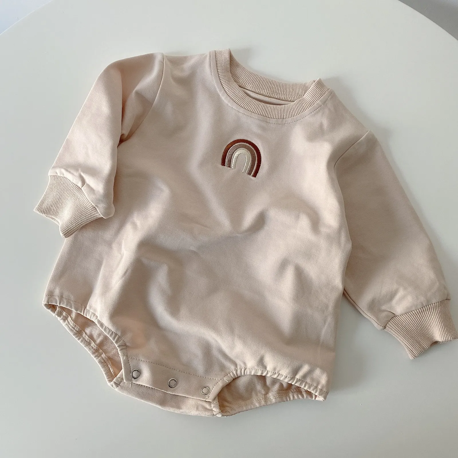Herbst Neugeborene Jungen Mädchen Kleidung Stickerei Regenbogen Body Baumwolle Langarm Overall Nette Reizende Baby Kleidung 210309