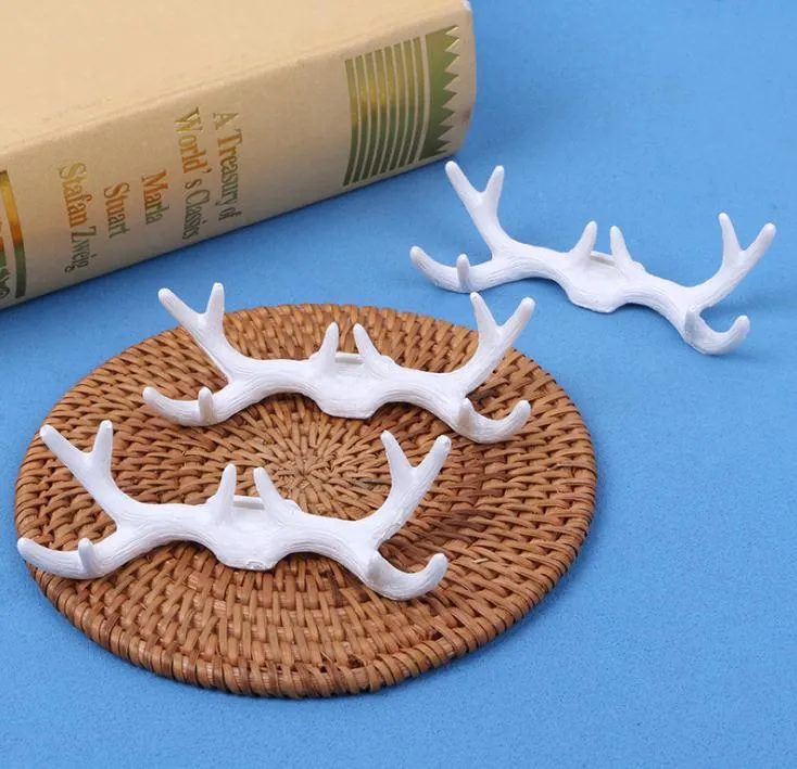 Wedding Decoration Resin Antler Place Card Holder for Wedding Favors Supplies Wholesale