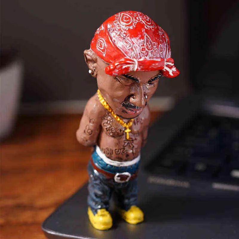 Mini Resin Ornaments Hip Hop Funny Rapper Bro Figurine Set For Home Indoor Outdoor Sculptures Decorations Party 2201156693328