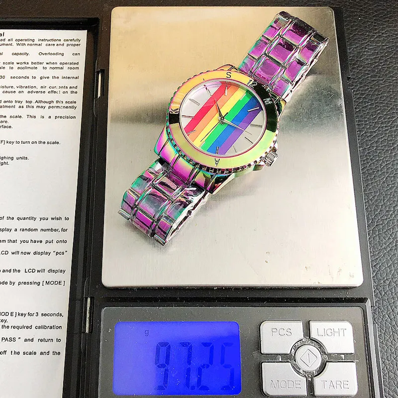 Бренд кварцевые запястья часы для мужчин Женщины девочка Радуга красочный стиль Matel Steel Band Watch M93215Z