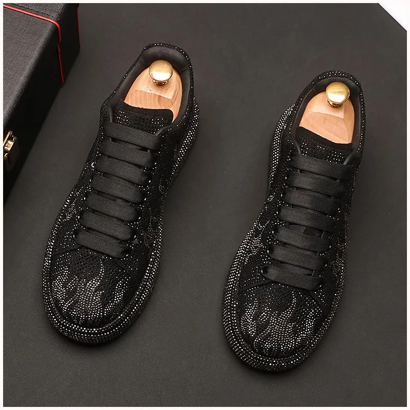 2022 New Flame Spikes Flat Leather Shoes Strass Fashion Men Loafer Dress Smoking Slipper Casual Diamond Shoe
