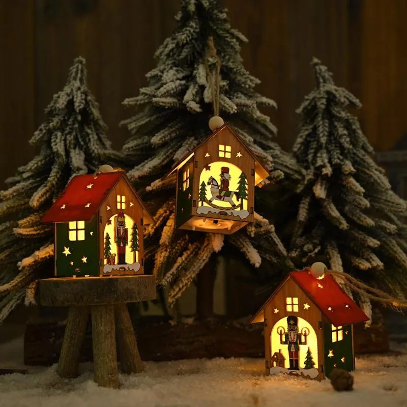 Décorations de Noël Fête de Noël Maison LED Lumière Maison en bois Casse-Noisette Soldat Arbre Suspendu Pendentif Enfants Jouet Année 2021223h