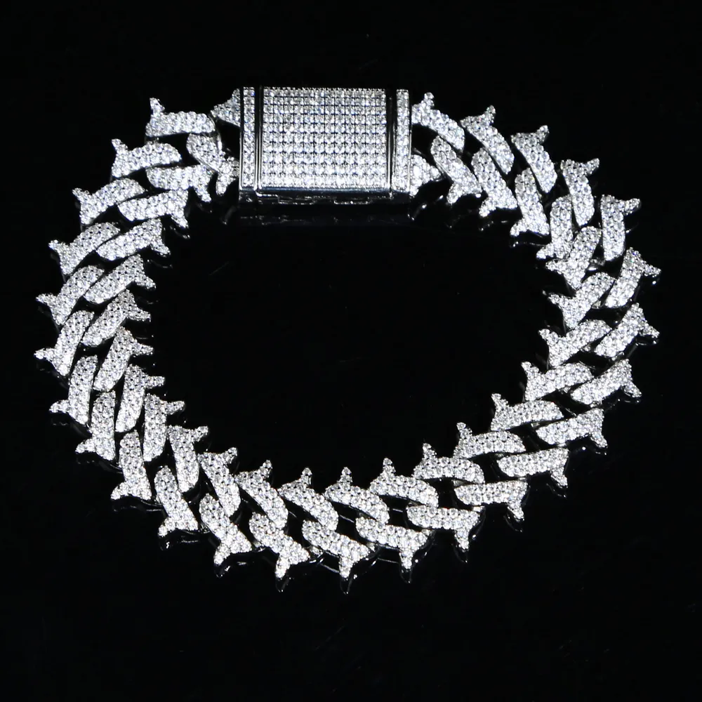 15 -миллиметровые шипы заклепки мужской заклинание браслет браслет заморозил золотой серебряный цвет кубинские сети браслеты хип -хоп панк -готический блок Jewel258q