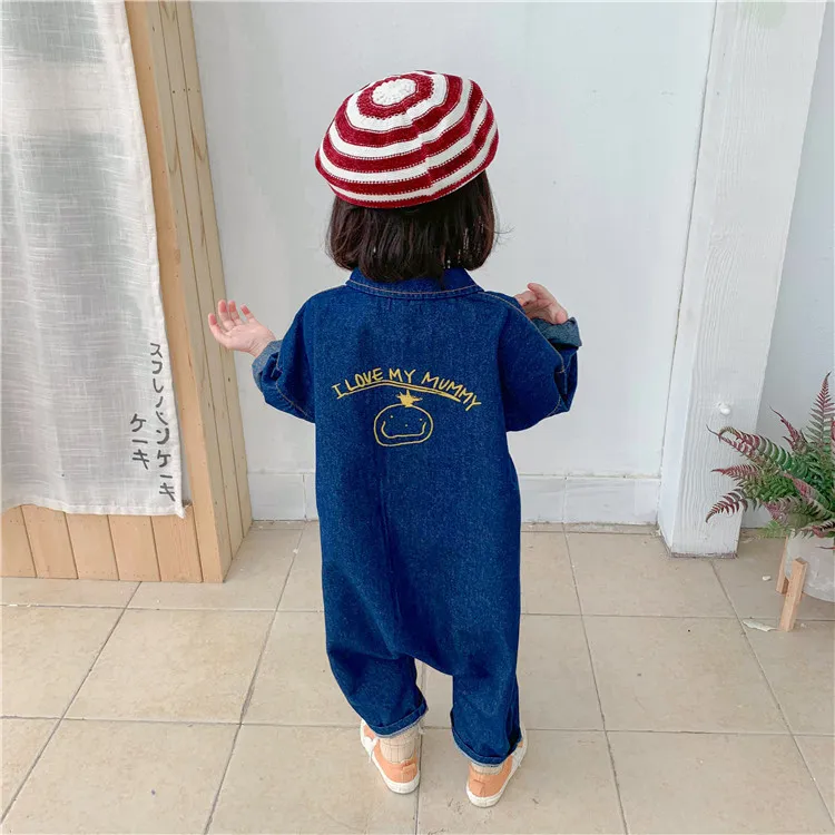 Rompers Crianças Caso Machop Machone Autumn meninos meninas Carta casual Ferramenta Denim Roupas infantis de crianças Japães estilo coreano 1-7 y 220905