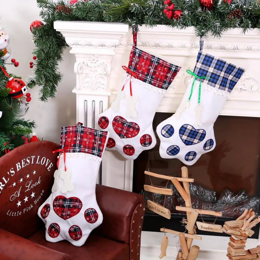 New Stockings Christmas Home Decoration Accessories Plaid Christmas Gift Bags Pet Dog Cat Paw Stocking Socks Xmas Tree Ornaments