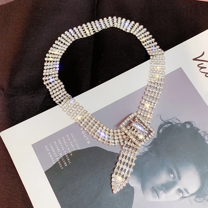 Модное колье-чокер со стразами для женщин, Bijoux, блестящее серебряное ожерелье с пряжкой и цепочкой на пуговицах, эффектное ювелирное изделие для вечеринки 274i