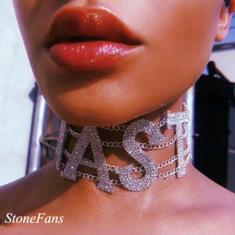 Stonefans SEXY fantaisie méchant lettre cristal collier ras du cou pour les femmes multicouche bavoir collier collier strass fête bijoux 280T