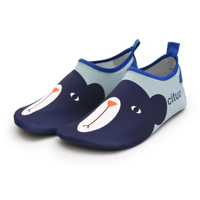 Kids Swim Water Shoes Child Childddry NONSLIP NONSLIP CARAÇÃO Caranguejo de caranguejo estampa descalça meias para piscina de praia Sapatos macios y200420