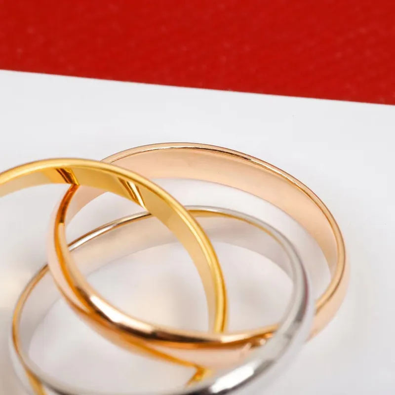 Couple de wea superposé en argent sterling européen et américain à trois anneaux superposés luxe léger 220216