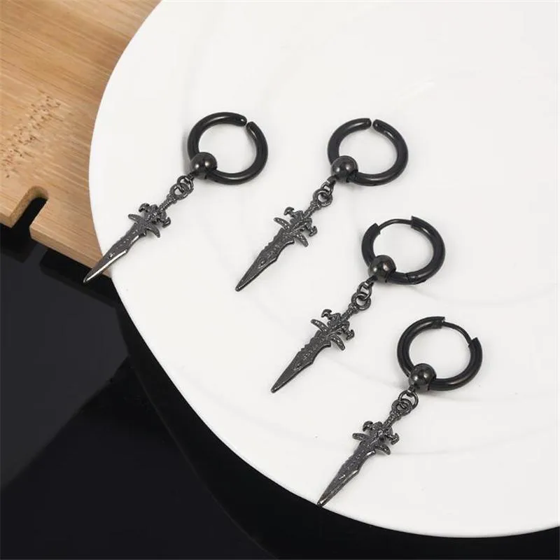 Stud Retro Black Cool Sword Cross -oorbellen Piercings voor vrouwen Men Persoonlijkheid Non Piercing Fake Punk Jewelry1296o