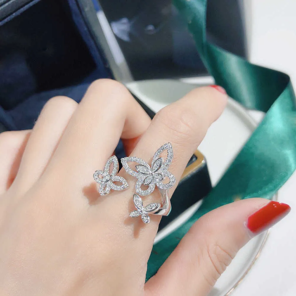 Mizaç Grace Out Out Butterfly Ring AAA Zircon S925 STERLING Gümüş Moda Lüks Marka Takıları Evlenerek Muhteşem2639954