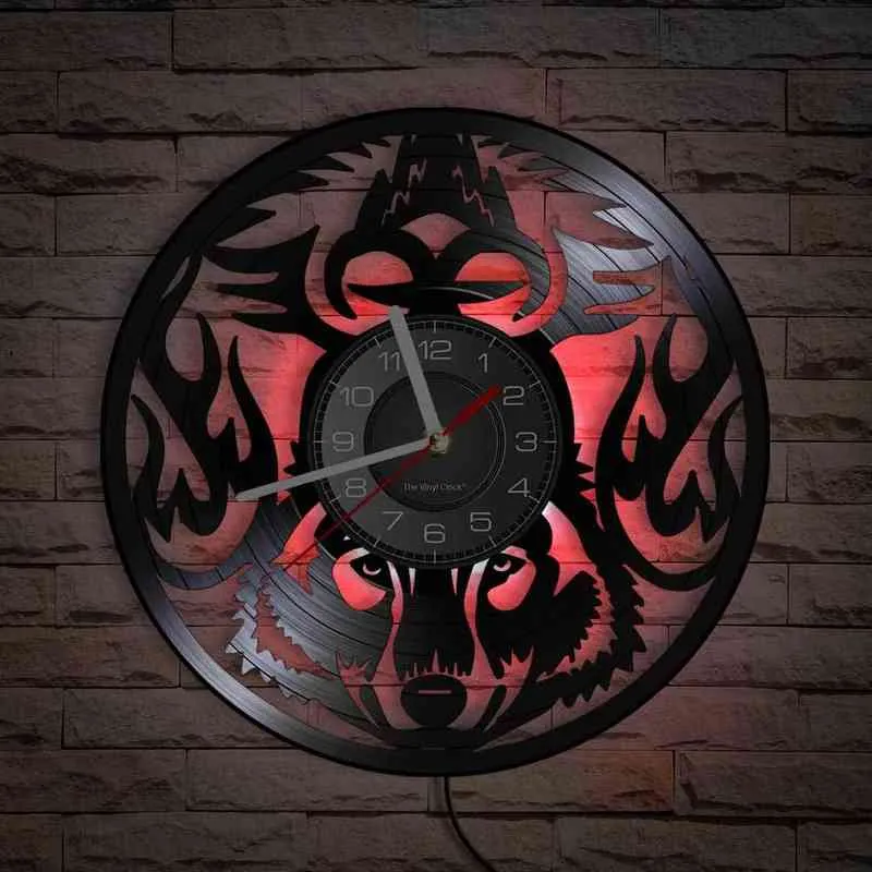 Alpha Männchen Wolf Vinyl Rekord Wanduhr Wildlife Wanddekor Waldtier Wolf Totem Kunstwerk Vintage Wanduhr Hängende Uhr H1230