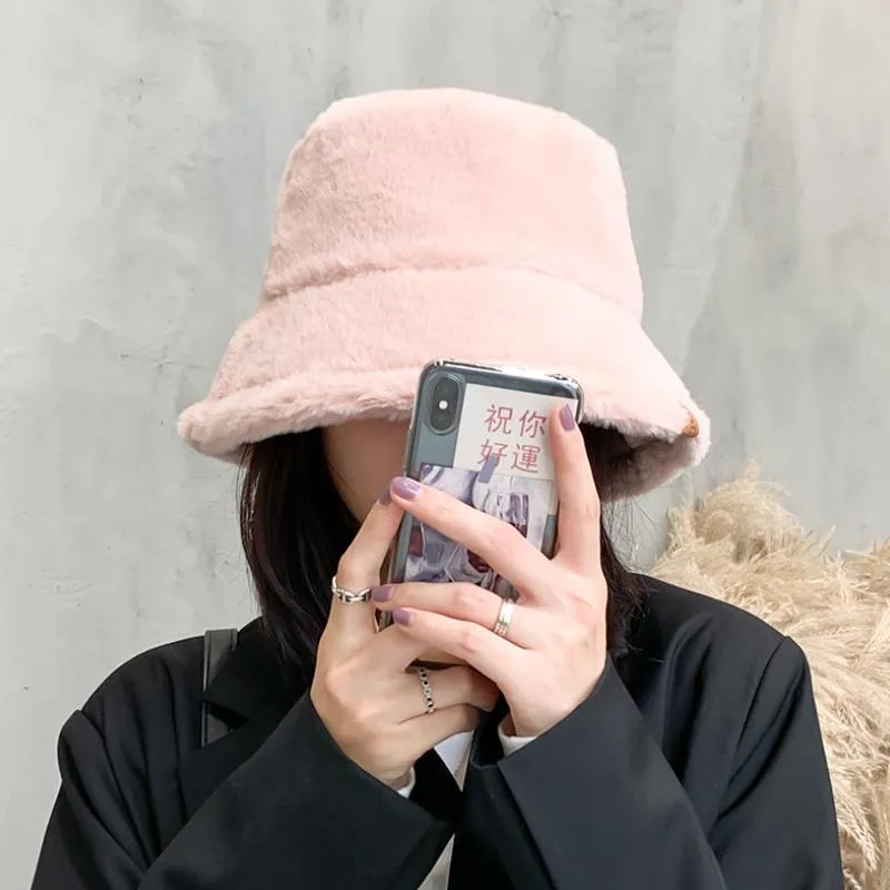 푸스 버킷 모자 겨울 여자 두꺼운 인공 밍크 헤어 베이지 색 따뜻한 여성 디자이너 피쉬 맨 푹신한 봉제 봉제 2020196f