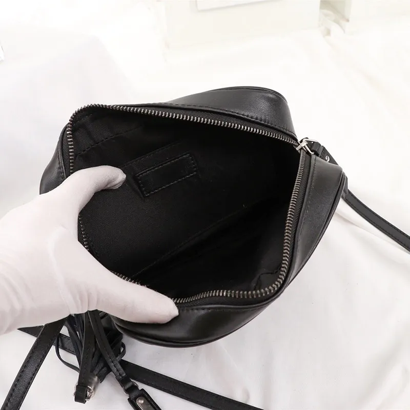 Sacs à bandoulière sacs à main de créateur de luxe sac pour appareil photo LOU pour femmes sacs à main en cuir matelassé de haute qualité avec pompon