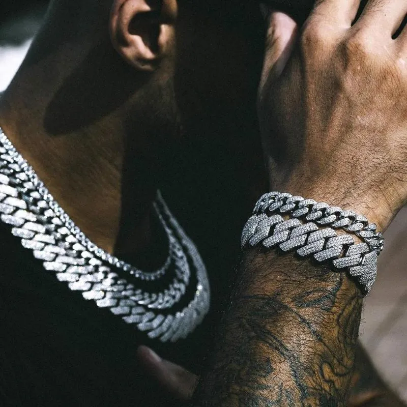 Chokers Wysoka jakość mrożona mąż biżuteria 5a CZ Hip Hop Bling Micro Pave 19 mm Cuban Link łańcuch duży ciężki gruby naszyjnik na chłopię1111