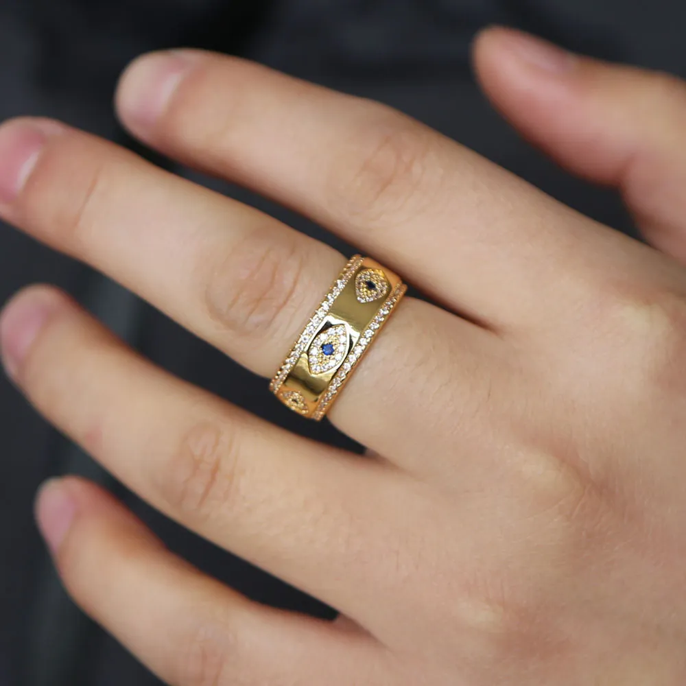 Atacado gravado CZ Eye Eye Gold Grandes Anéis de Banda de Noivado para Lady Mulheres Partido Dedo Dedo Jóias Anel Antique Clássico