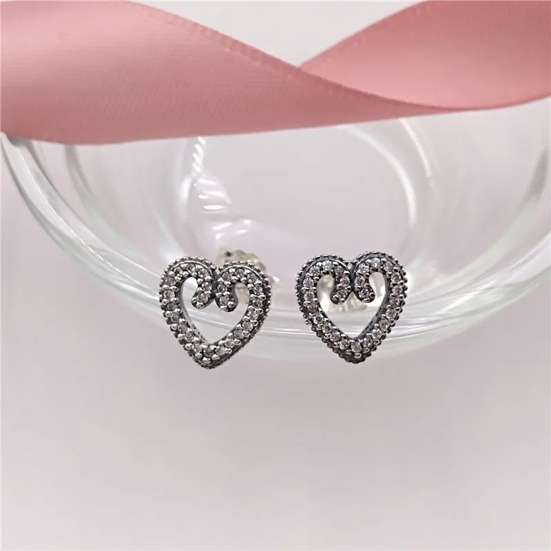 Authentic 100% 925 Sterling Silver Pandora HEART SWIRLS Clear CZ Stud Earrings With Clear Cz Fits European 297099CZ