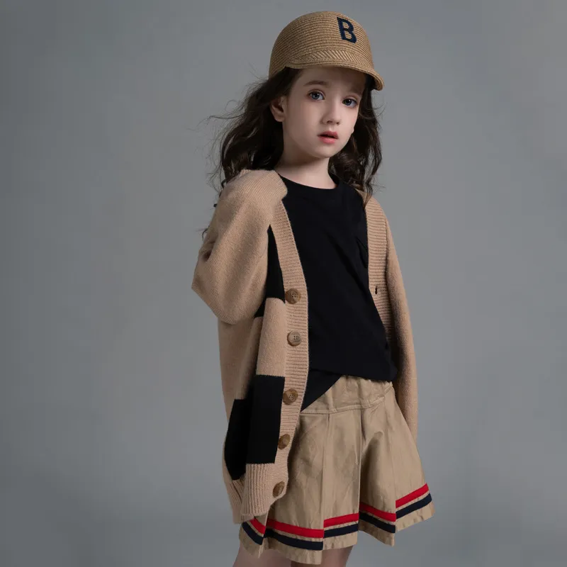 Childrent Keargan Big Kids Phot Tail Long袖ニットセーター2020新しい女の子の親子セーター子供たちの縞模様の壁を覆っているS764