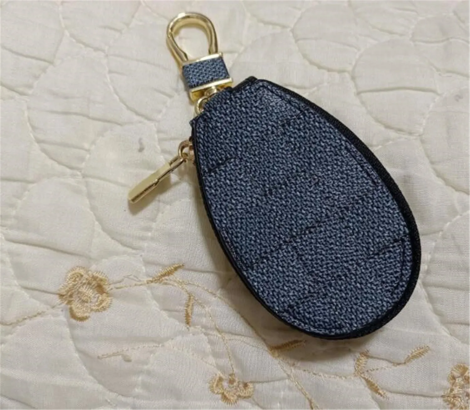 أزياء مفتاح Buckle Bag Carke -keychain مصمم مصمم يدويًا مصممًا أصليًا للجلد المفاتيح للرجال أكياس محفظة عملة مع مربع 237s