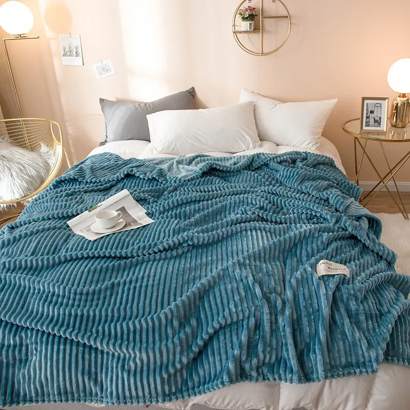 Vente chaude épaissir couverture polaire de corail sur le lit maison adulte belle couverture de couleur chaude hiver canapé couverture de voyage 201222