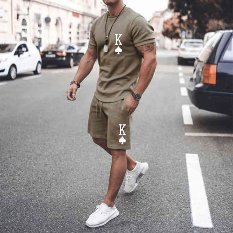 Mäns Sportkläder Solid Färg Brev K Tryck på O-Neck T-shirt Sommar Sommar Fashion Outdoor Fritid Sport Shorts Suit 2-Piece Set W220228