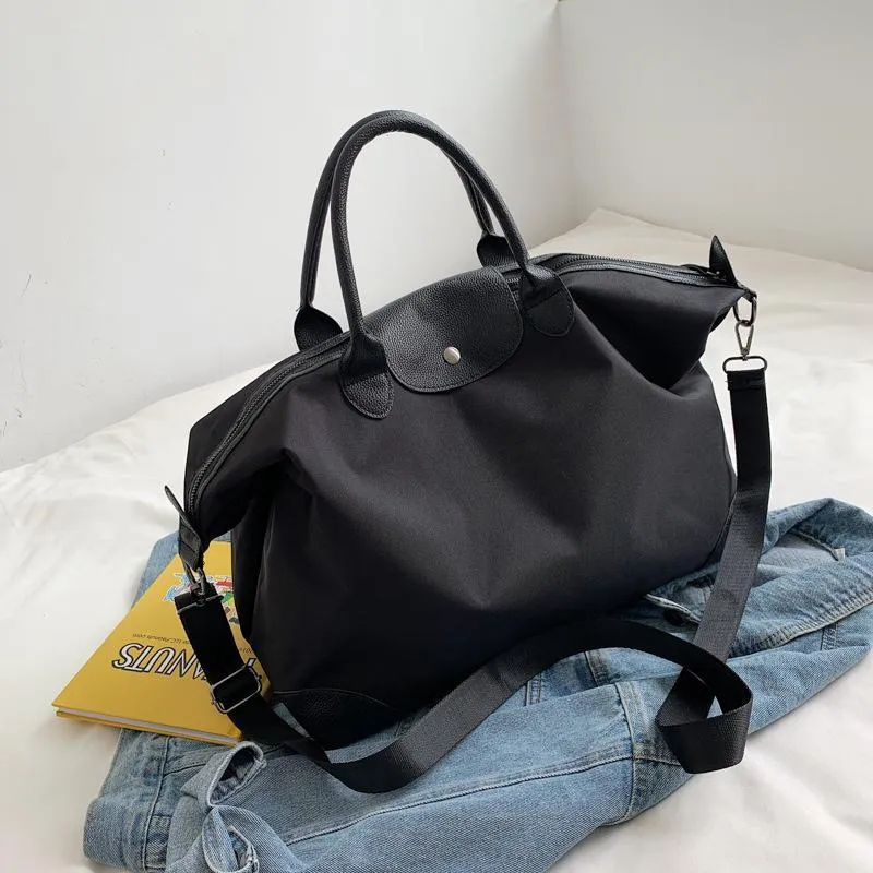 Duffel Bags Leisure Naylon Seyahat Çantası Kadınlar ve Erkekler Açık Mekan Büyük Kapasiteli Fitness Taşınabilir Yoga Moda Bagajı Yatılı238i