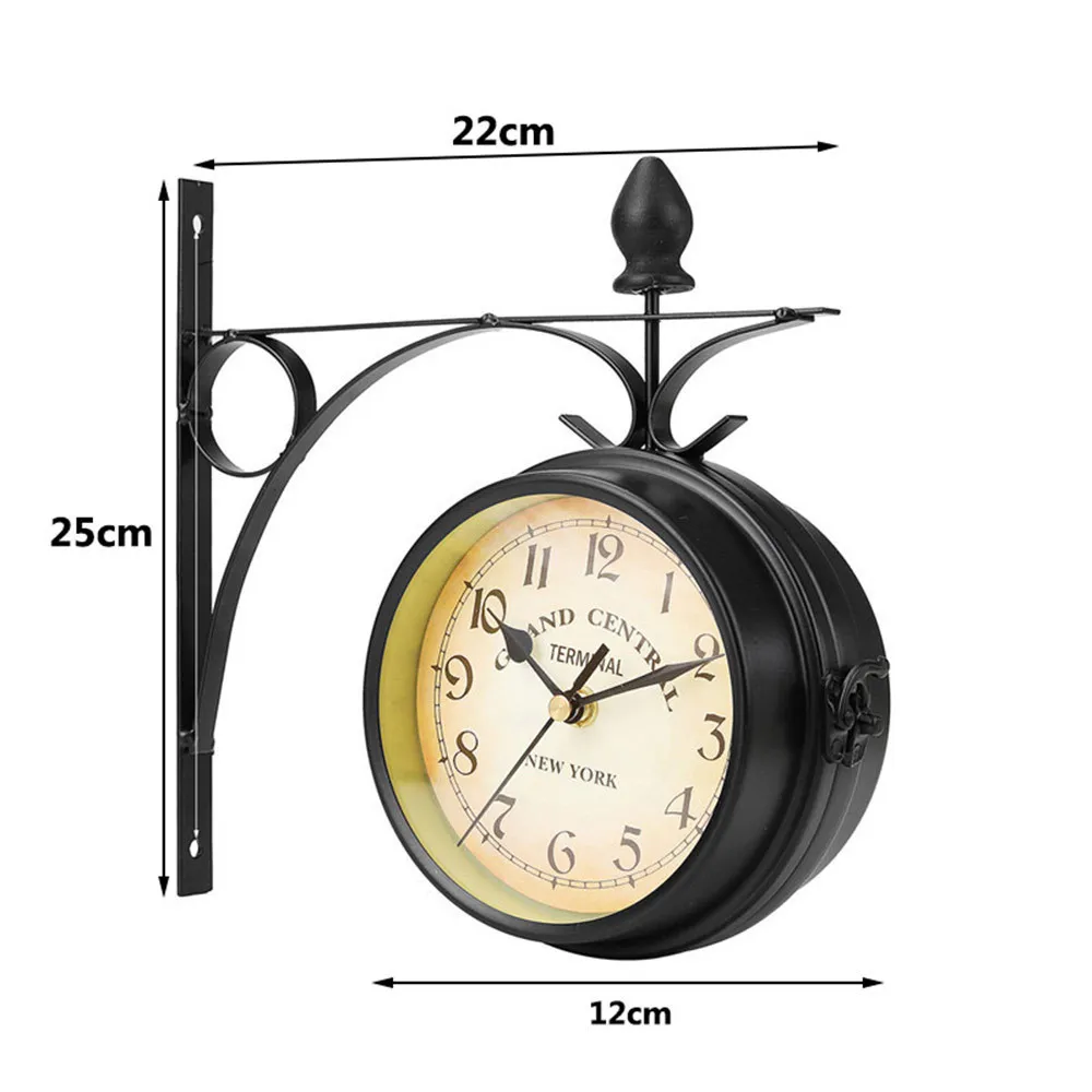 Relógio de parede ao ar livre Pendurado Retro Dupla Sided Bateria Alimentado Metal Montagem Vintage Jardim Café Bar Decoração Rodada Estação LJ200827