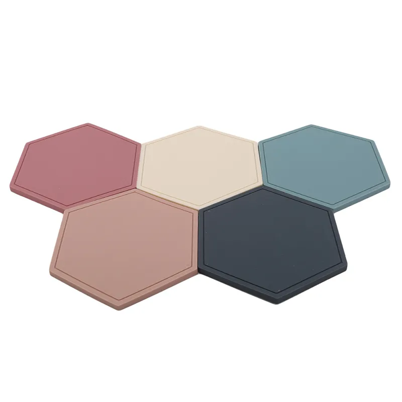 Creative Silicone Coasters Anti Slip Värmeisolerad kopp Mats Chic Hexagon Hollow Cups Muggar Pad In Home Decoration t200703