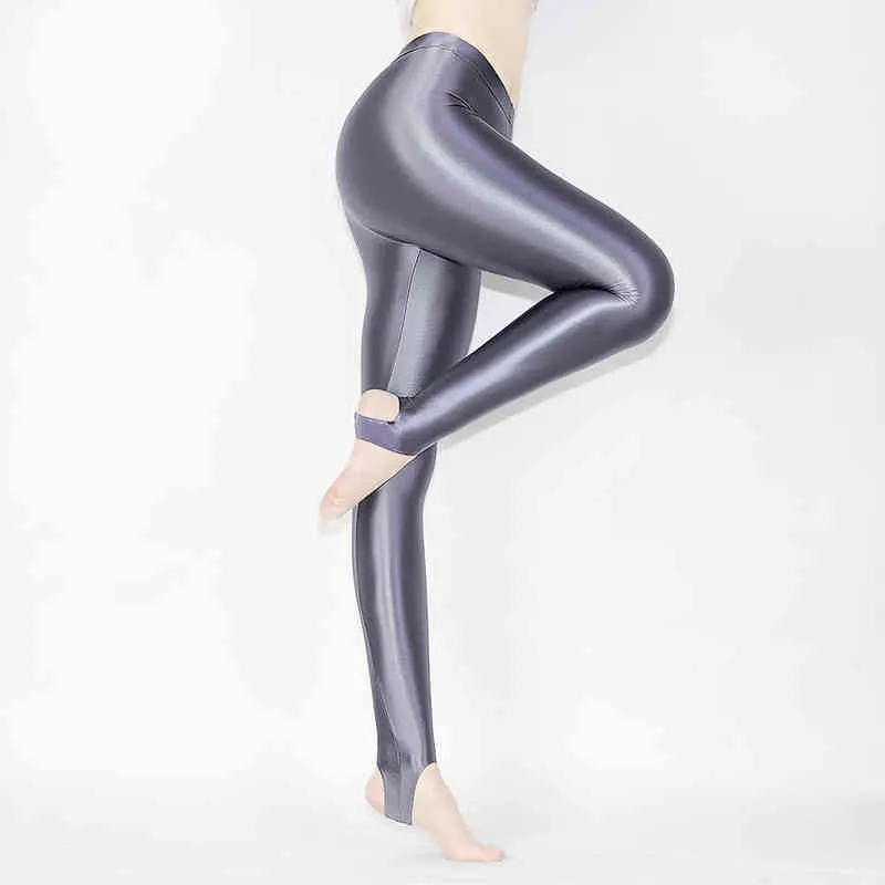 Lunamy Glossy Stirrup Stockings Women Shiny Pantyhose Sexy Dance Pants Shimmery Sports Yoga Pants Glitter Female Tights H1221