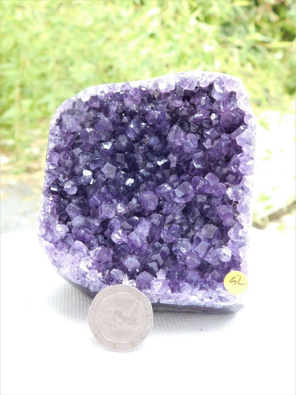 Образец кристалла кластера кварца из природного аметиста, жеода Healing274A