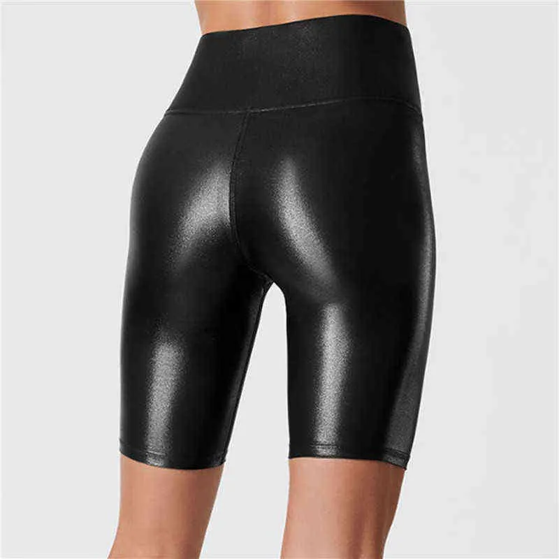 Mujeres de cintura alta Pantalones cortos de cuero de imitación Sexy Slim Sólido Negro Verano Pantalones cortos Casual Moda Elástico PU Shorts Y220311