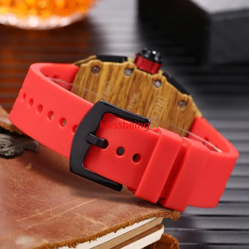 2022 Top Sell Mens Watch Rubber Watchband Fashion All Dial Work rostfritt stål Case Quartz Movemengt Watches High Quality Analog 252r