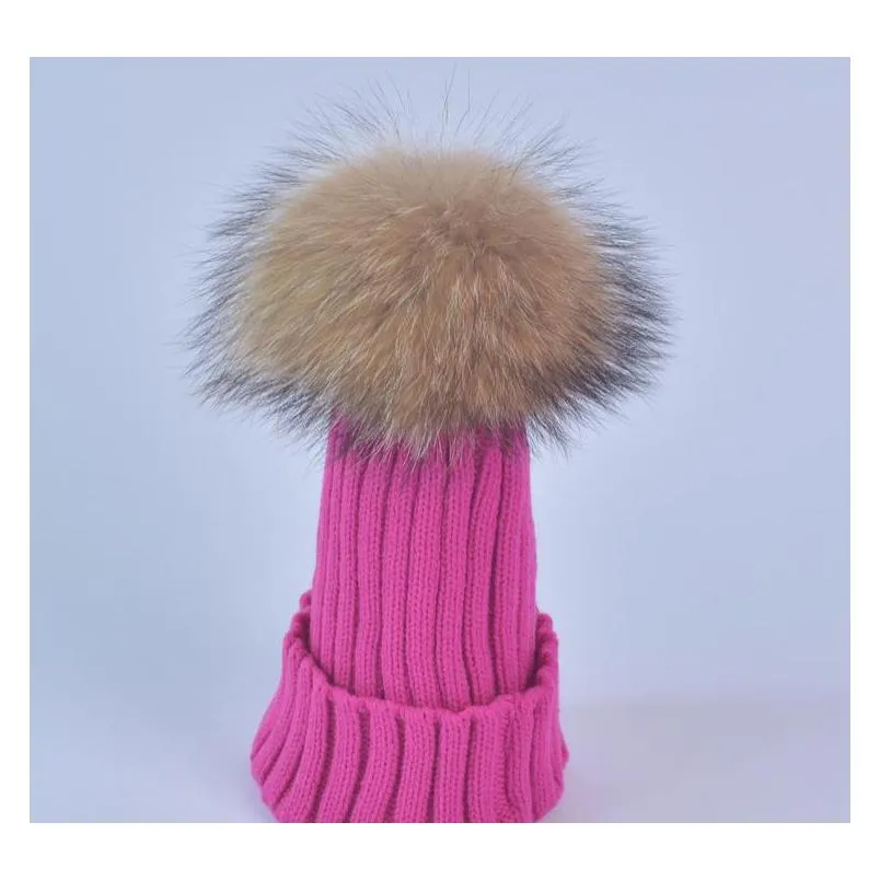 Designer dames tricoté bonnets côtelés avec de vrais raton laveur chien boule de cheveux enfants fantaisie plaine fourrure Pom chapeaux d'hiver femmes K wmtuAT Lucky259n