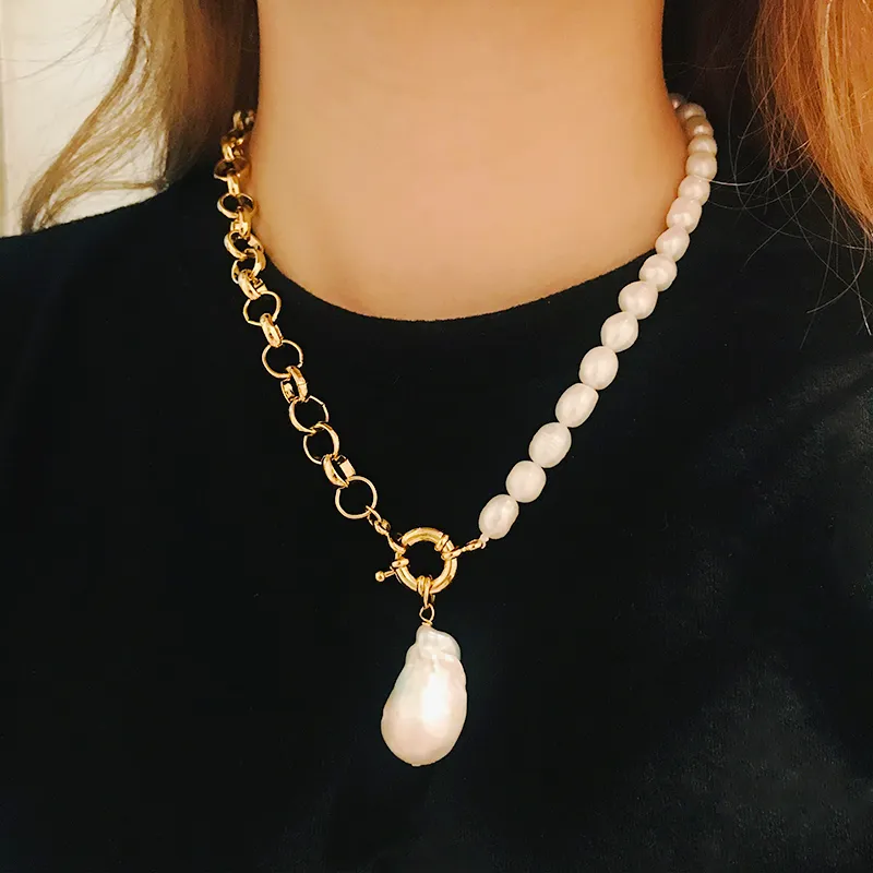 collana con pendente di perle barocche naturali da donna perla d'acqua dolce punk catena color oro design asimmetrico moda gioielli lunghi 0927285E