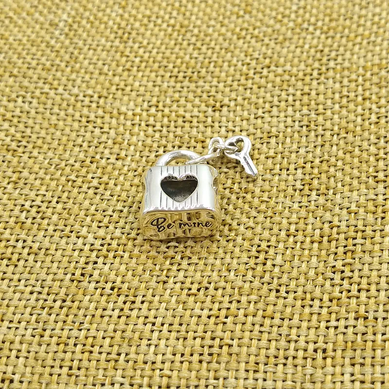 Mode 100% 925 sterling silver smycken pandora charm hänglås hjärta nyckel pärlor armband uppsättningar med logo ale bangle kvinnor män födelsedagspresent valentin dag 790095c01