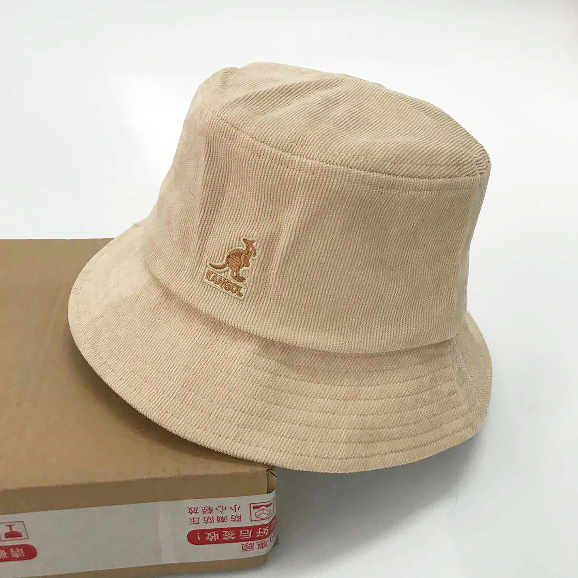 2020 New Kangol 자수 버킷 모자 동물 패턴 태양 모자 그늘 평평한 최고 패션 코듀로이 모자를위한 a31504 C01237941372