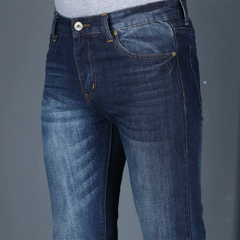 Jeans stile coreano da uomo autunno svasato uomo Boot Cut Bell Bottom Flare Denim Pantaloni lunghi Jeans larghi moda Hombre 2011173J